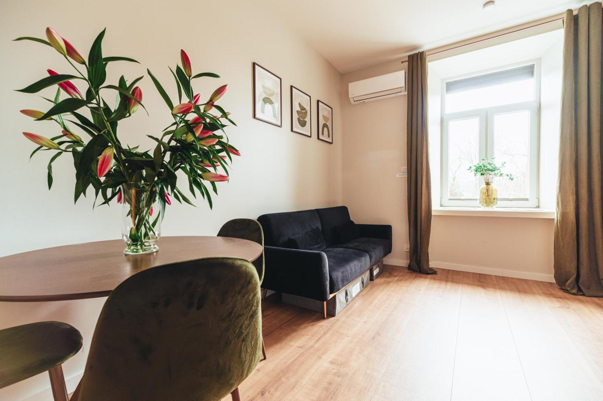 Stylowy Loft W Kamienicy Przy Dworcu Pkp * Радом